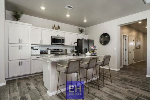 8-web-or-mls-Yestereve 3812-8